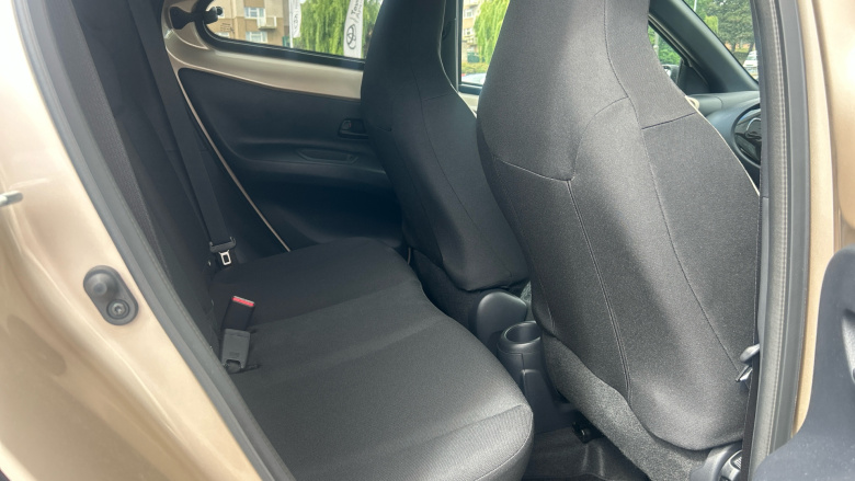 Toyota Aygo X 1.0 VVT-i Edge 5dr Petrol Hatchback